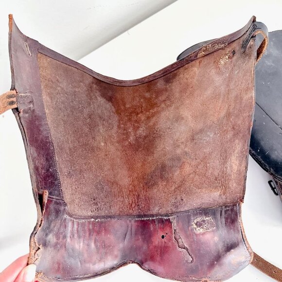 ANTIQUE WWII SWISS ARMY LEATHER BOOT GAITERS - PAIR - Picture 9 of 10